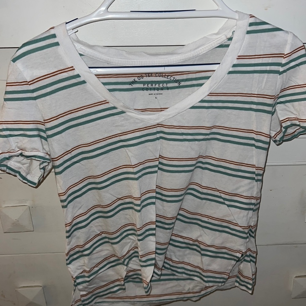 Aeropostale striped v-neck tee